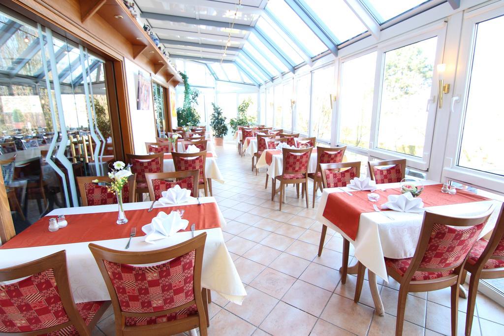 Hotel - Restaurant Berghof Berghausen (Rhein-Lahn) Exterior foto