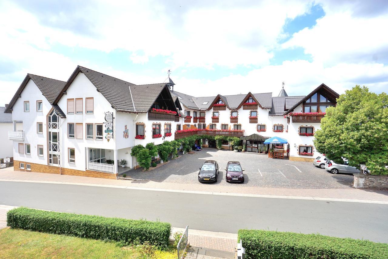 Hotel - Restaurant Berghof Berghausen (Rhein-Lahn) Exterior foto